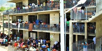 Déplacement massif de près de 25 000 personnes à cause de la violence des gangs à Port-au-Prince