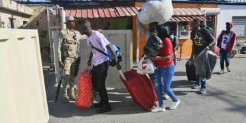 Les Haïtiens rentrent volontairement dans leur pays en raison d'une éventuelle fermeture totale de la frontière