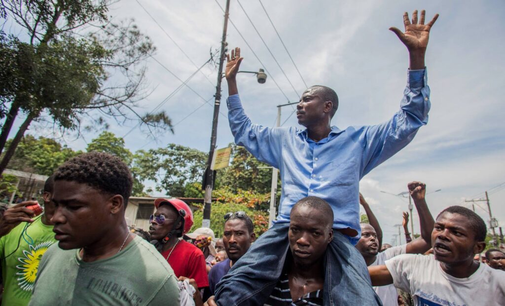 L'ex-sénateur Jean-Charles Moïse s'allie à Guy Philippe pour renverser le pouvoir en place et rétablir l'ordre en Haïti