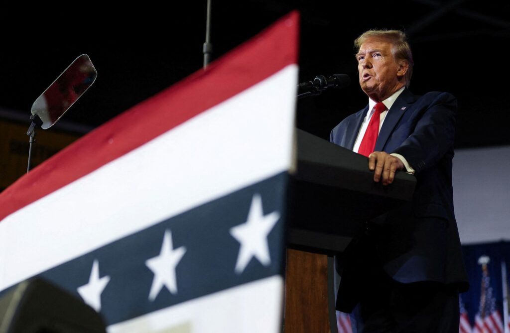 Trump menace de retirer les États-Unis de l'OTAN en cas de victoire électorale, avertit un ancien conseiller